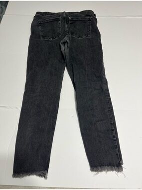 H&M women’s  Straight Black Jeans - Clean Minimal Look